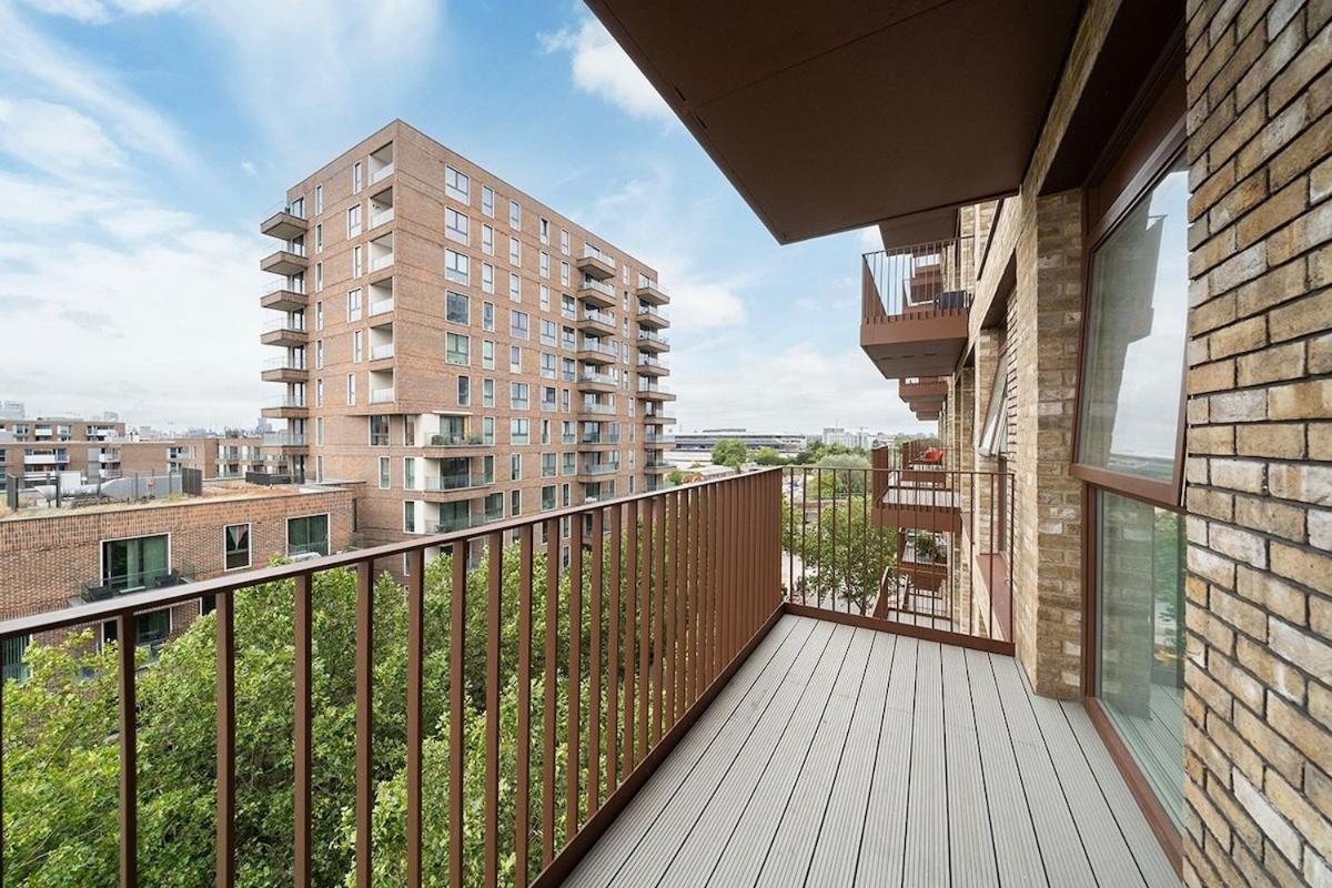 1br Gem In Shared Near O2 Arena & Excel With Patio, Private Bath, Free Parking & Garden Appartement