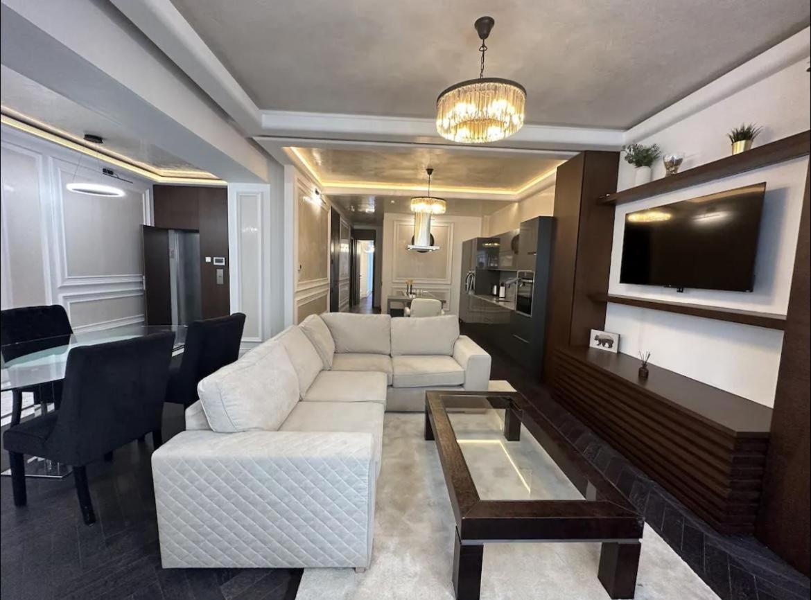 Caledonian Spacious Apartment London