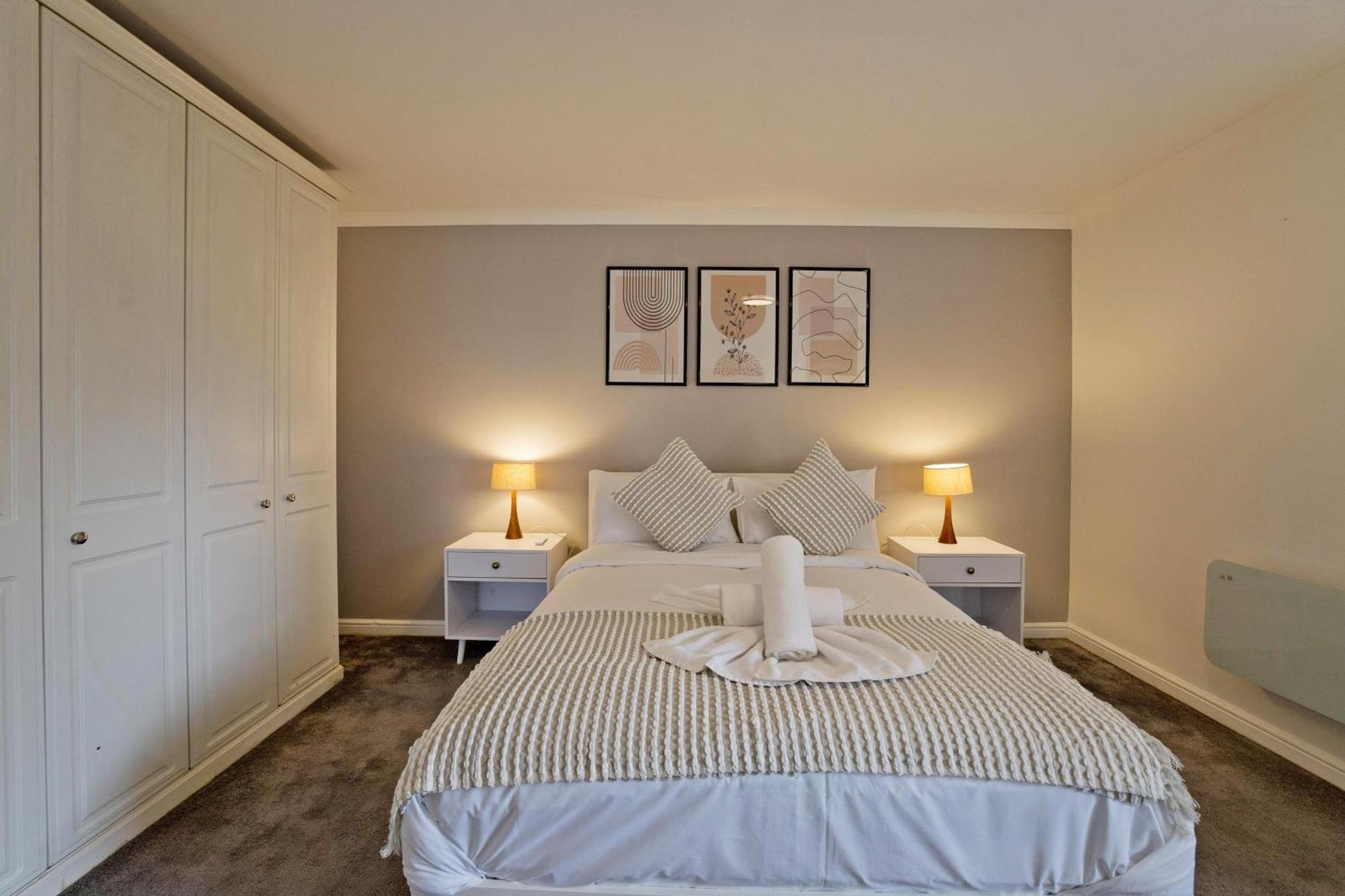 Apartment Imperial Meridian Place London