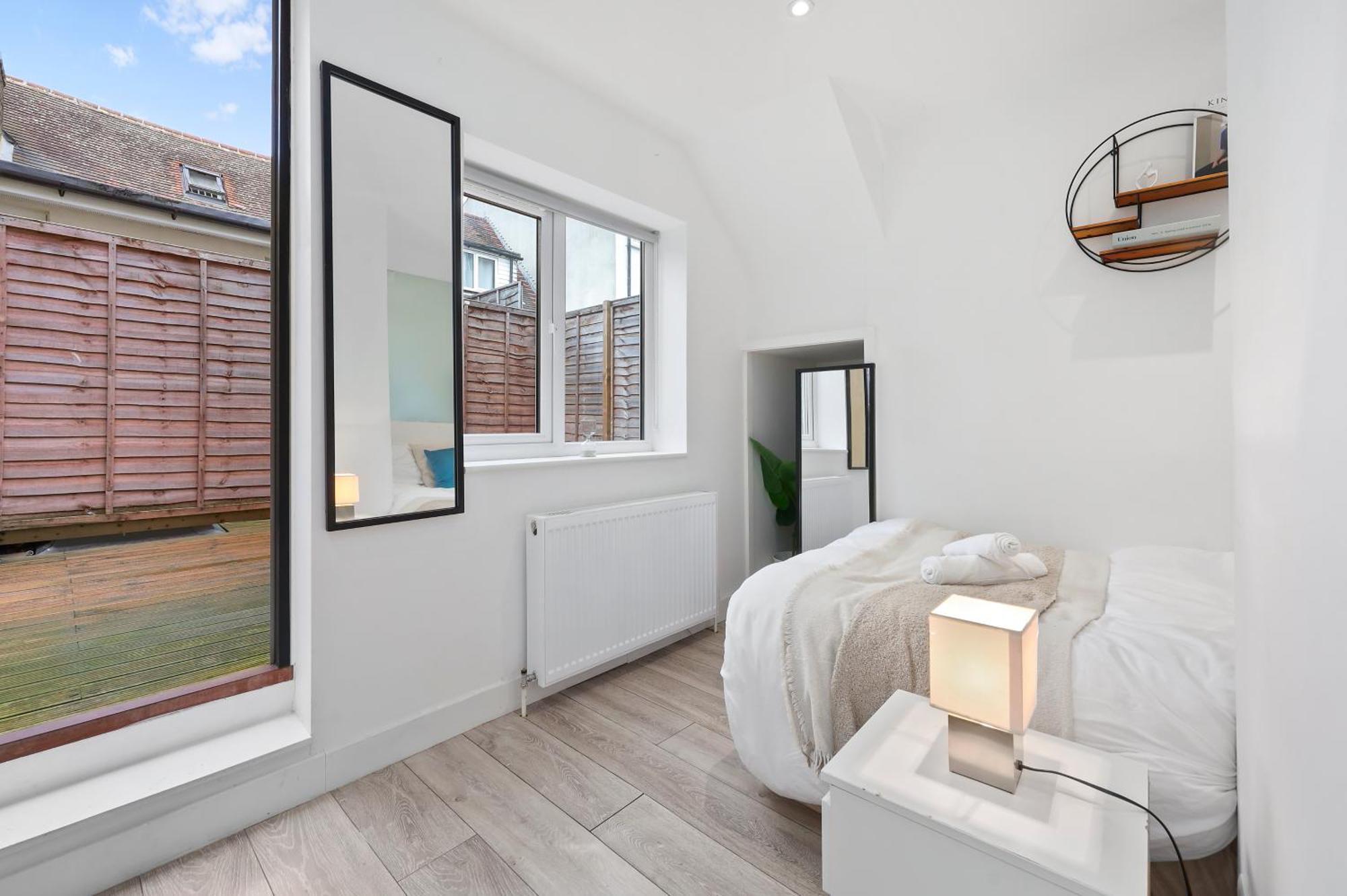 Bright Cosy Greenwich - 3 Bedroom 5 Beds - Free Parking Appartement Londen