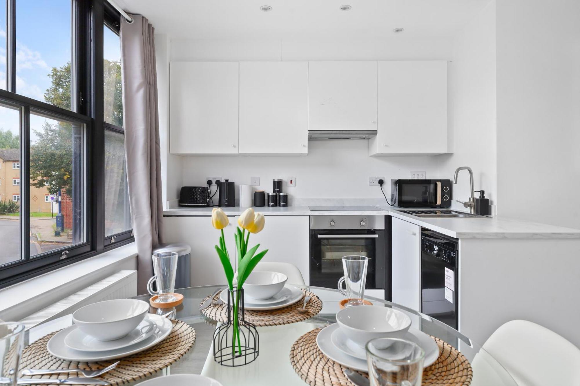 Bright Cosy Greenwich - 3 Bedroom 5 Beds - Free Parking Appartement Londen