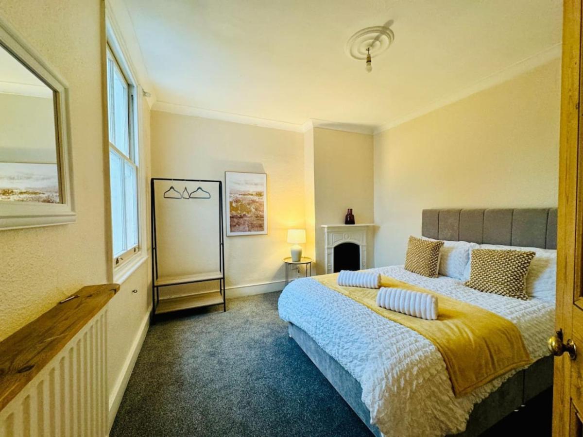 Charming Victorian Townhouse In Hackney Holiday home *