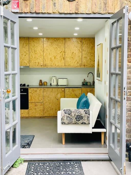 Holiday home Beautiful House In Little Venice London