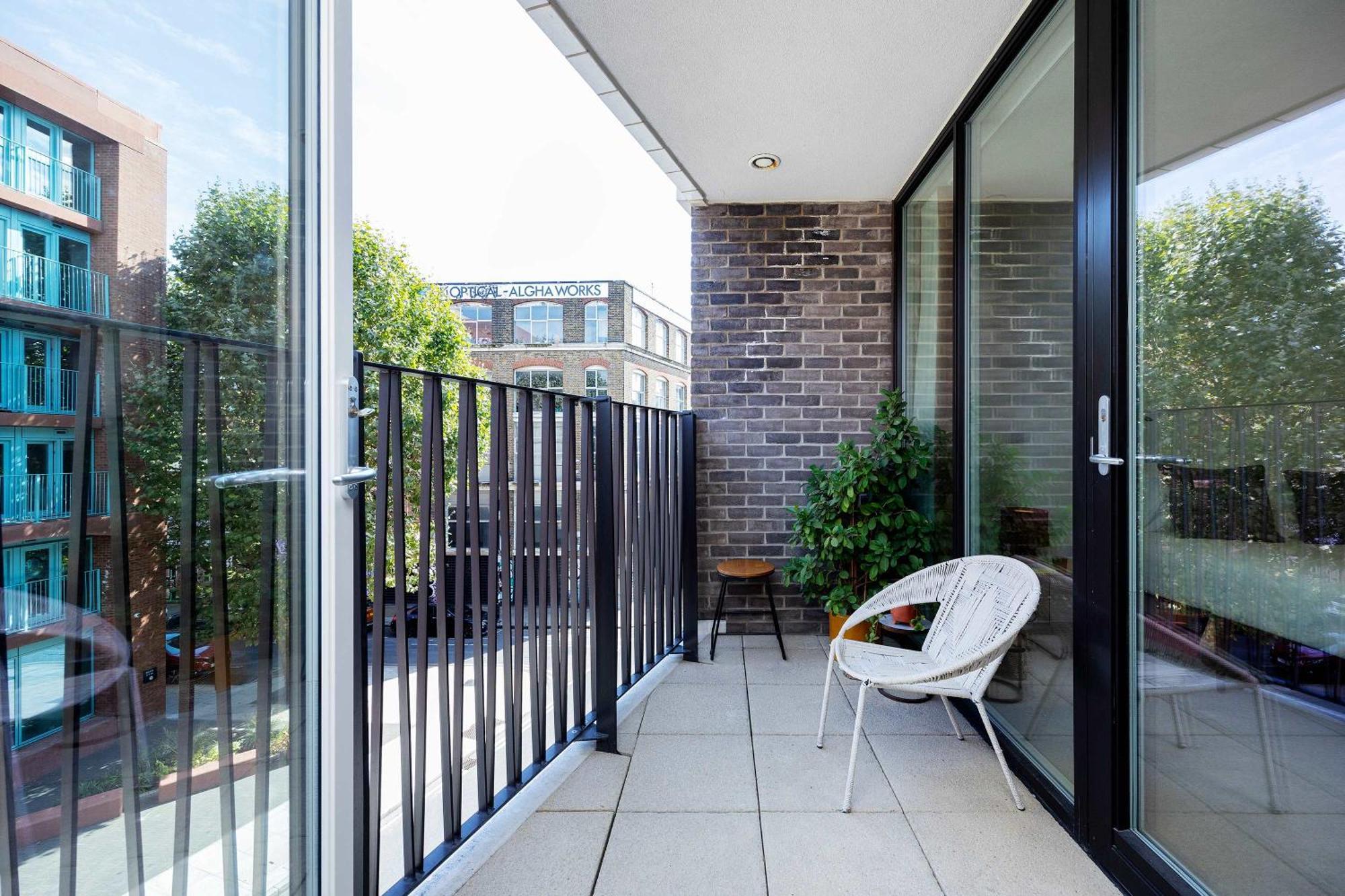 Veeve - Boho-chic Escape Apartment London