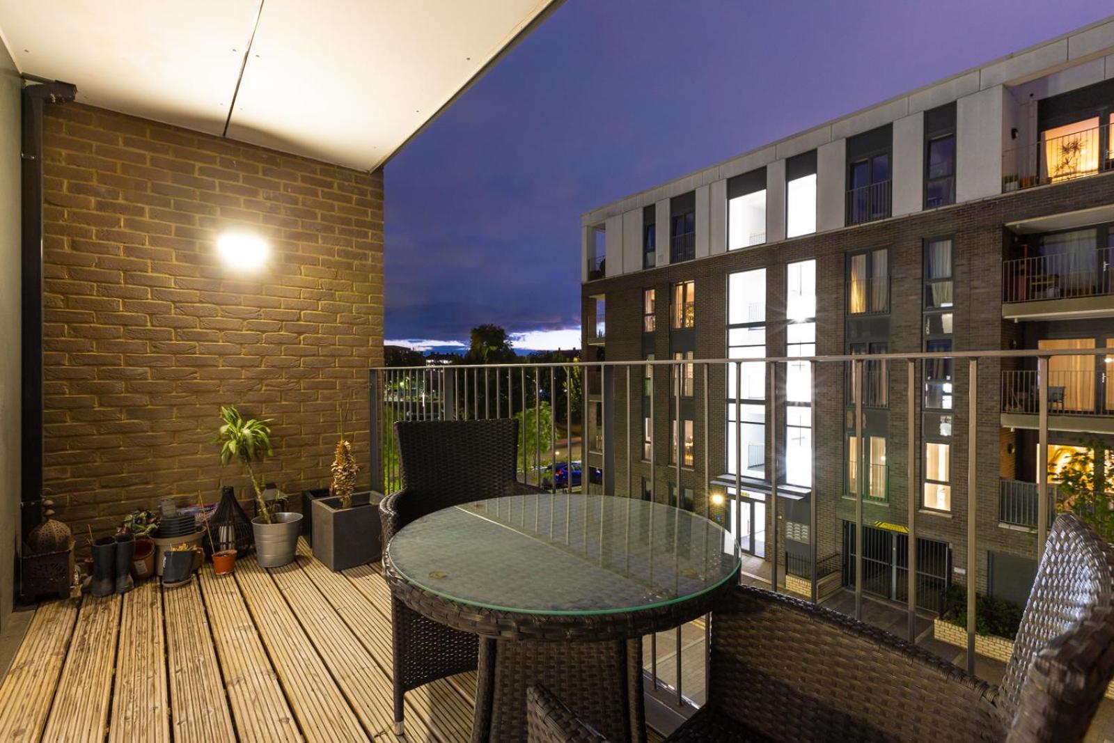 Modern 2bd Flat Near Victoria Appartement Londen