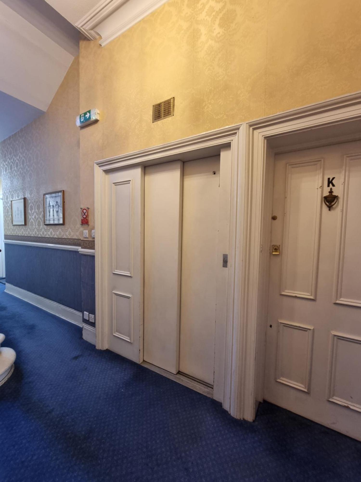 Apartment Budget Spacious Flat Fits 5 People In W2
