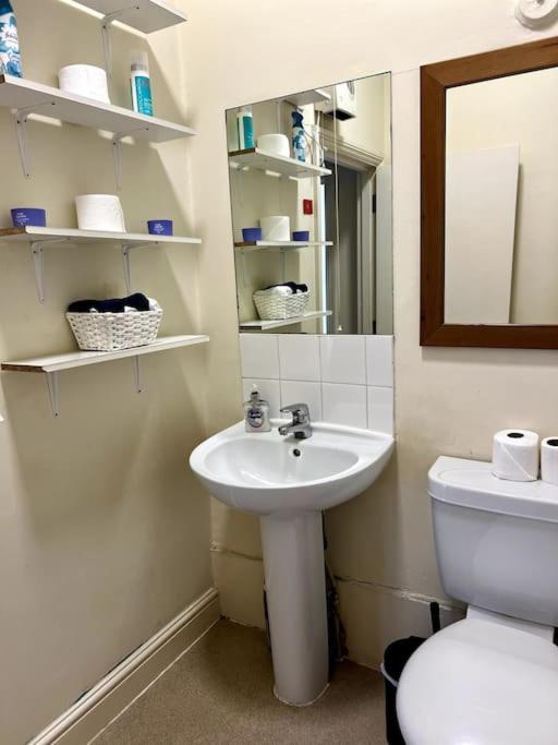 Spacious 2br Flat Near Hyde Park * London