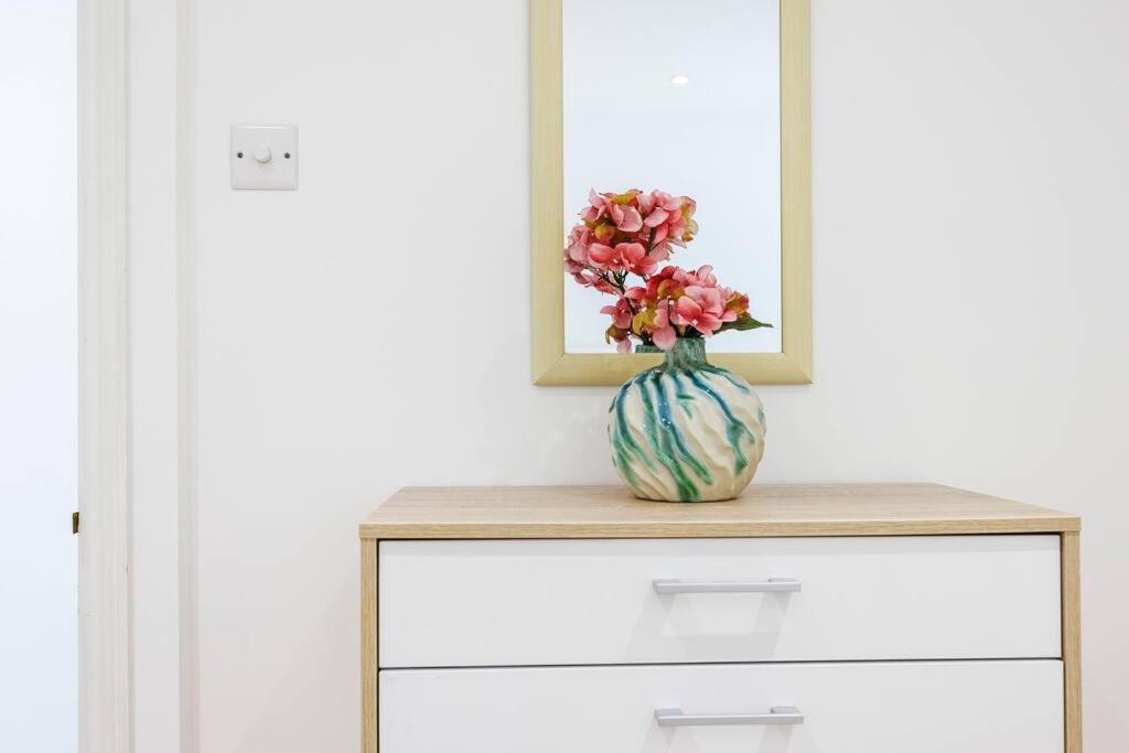 Apartment 2br Hideaway In Clerkenwell London