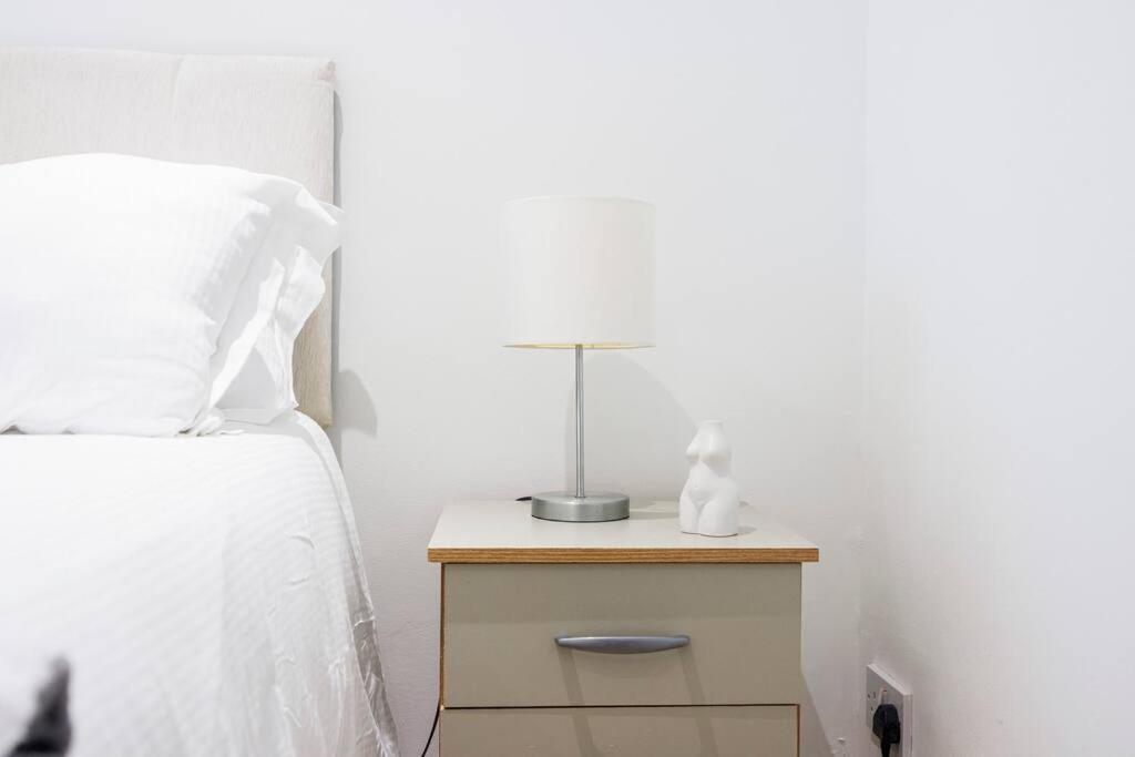 2br Hideaway In Clerkenwell Apartment *