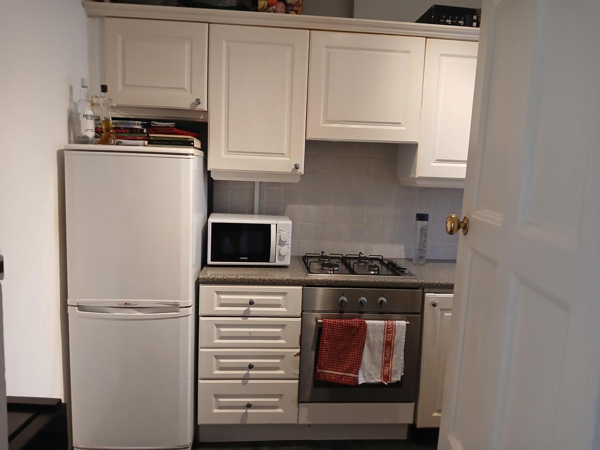 Sunny And Spacious Flat In Nw3 Apartment London