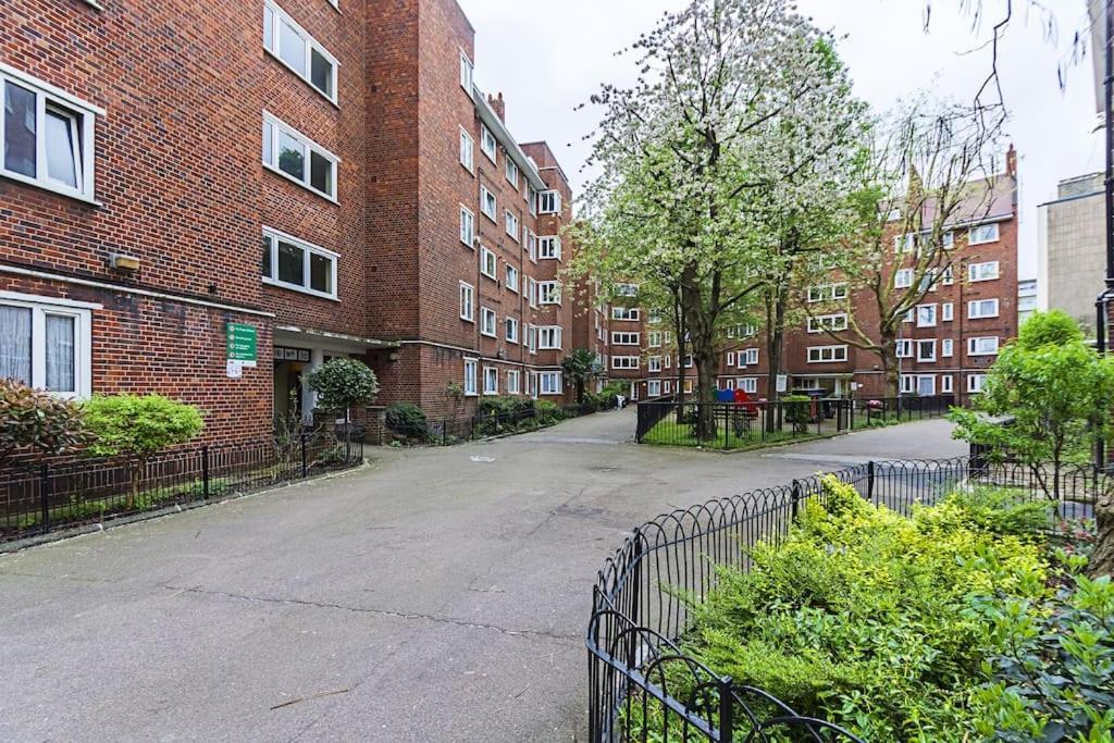 Stylish 3-bed In Clerkenwell Within Walking Distance To Tube Stations Apartment *
