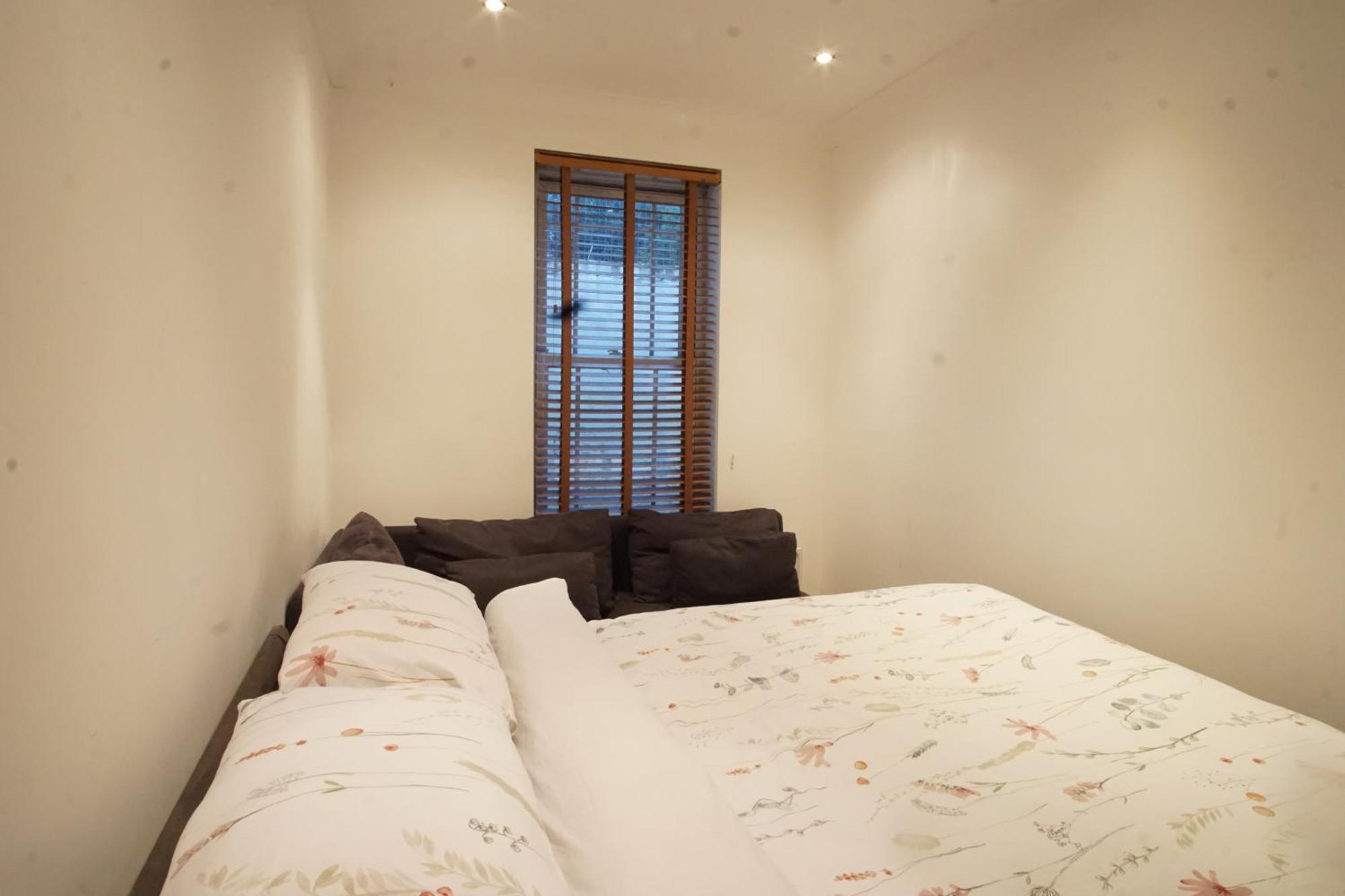 Evergreen Apartments- Flat 2 Londen