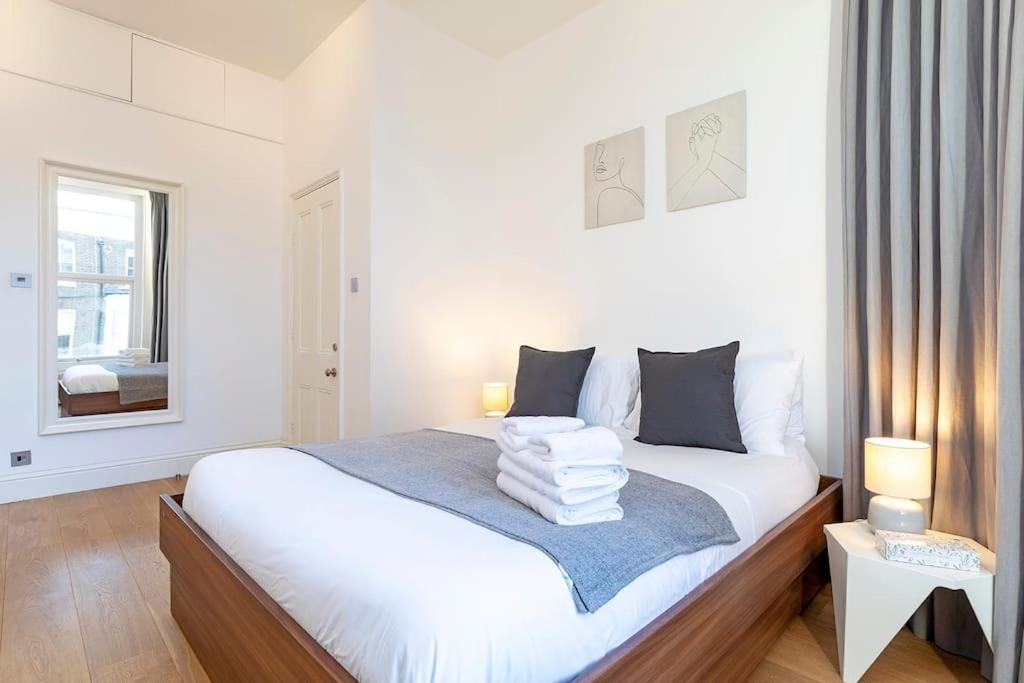 Charming 2 Bedroom Flat In Kensington Apartment