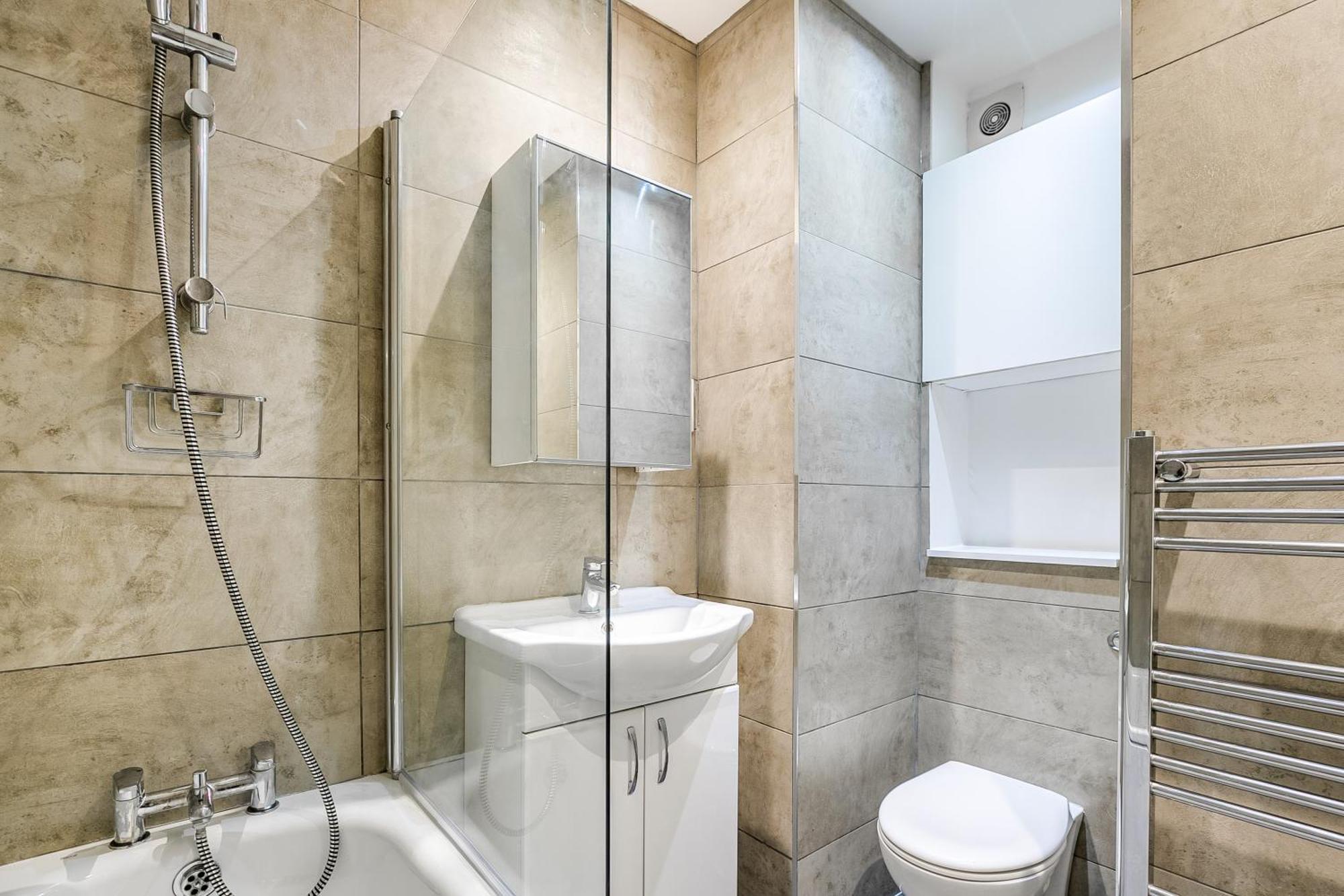 Apartment Sunny Spacious Flat - West London, Kensington, Earl's Court, Chelsea London