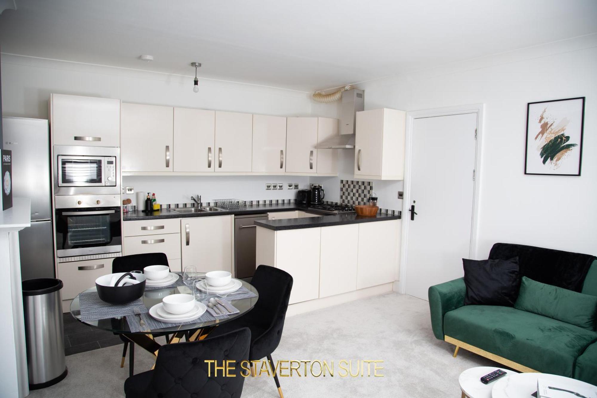 The Staverton Suite, Apartment