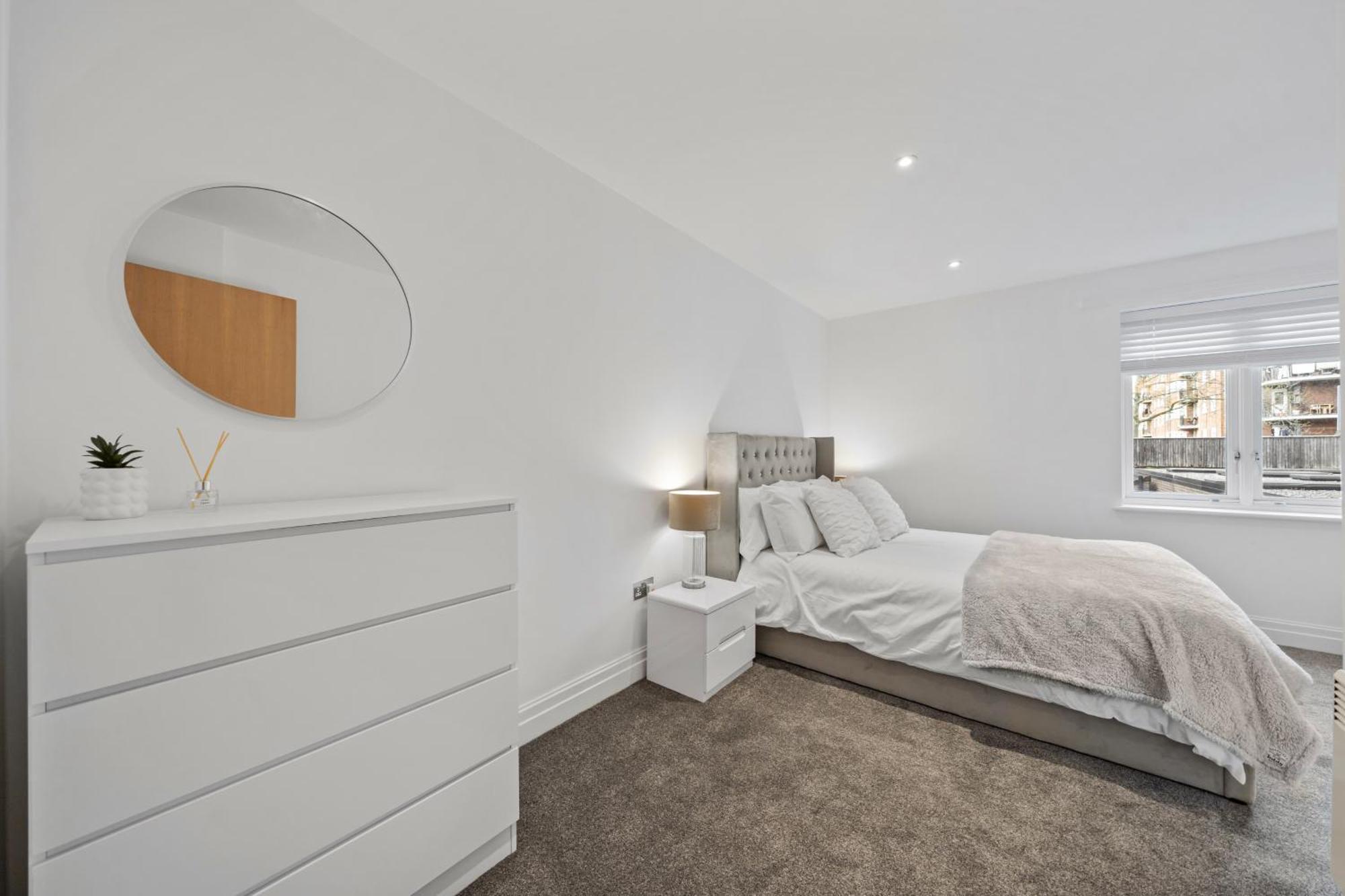 Apartment 2 Bedroom In Hoxton Square, Shoreditch, London, N1 London