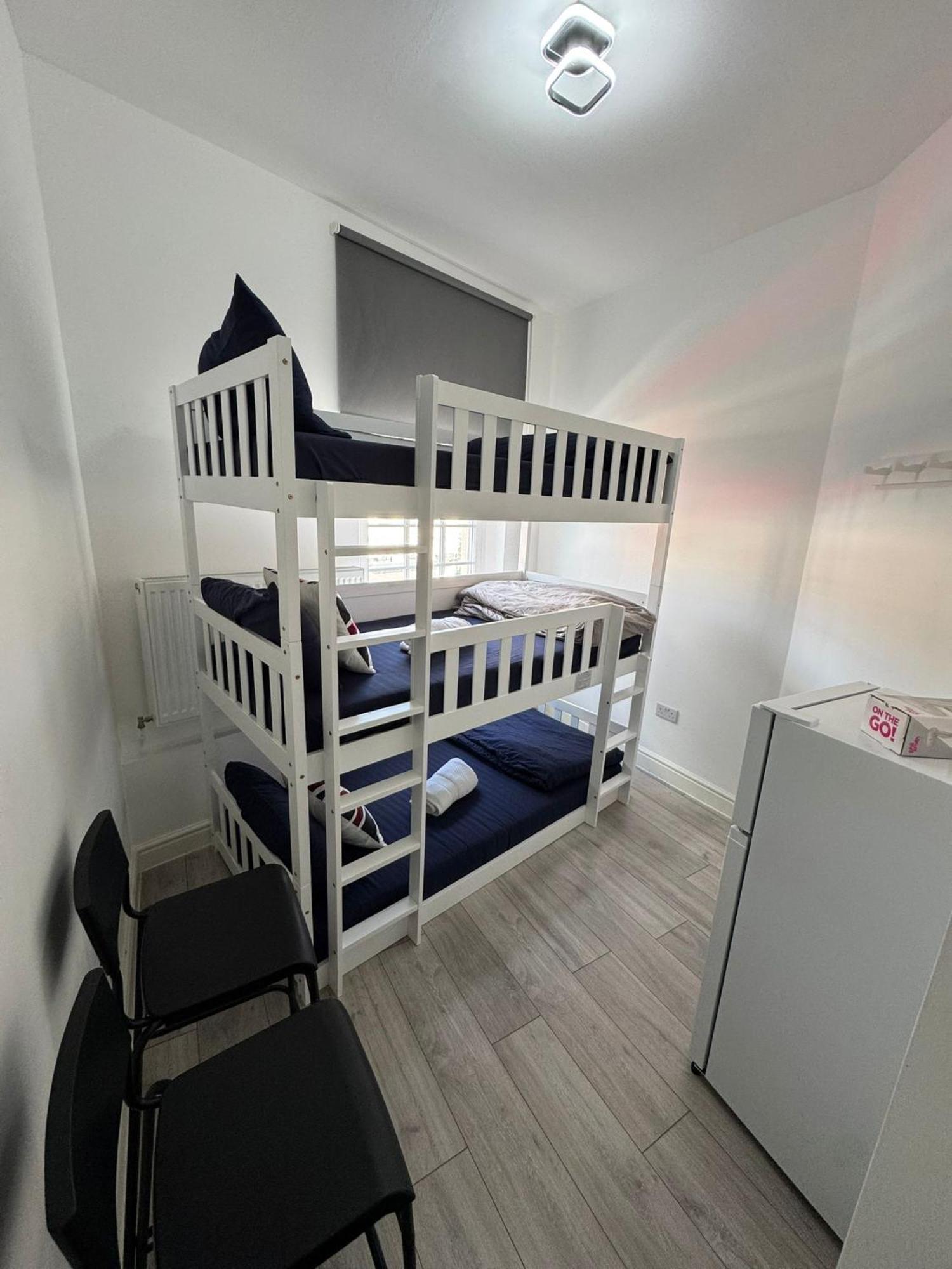 Willesden Budget * London