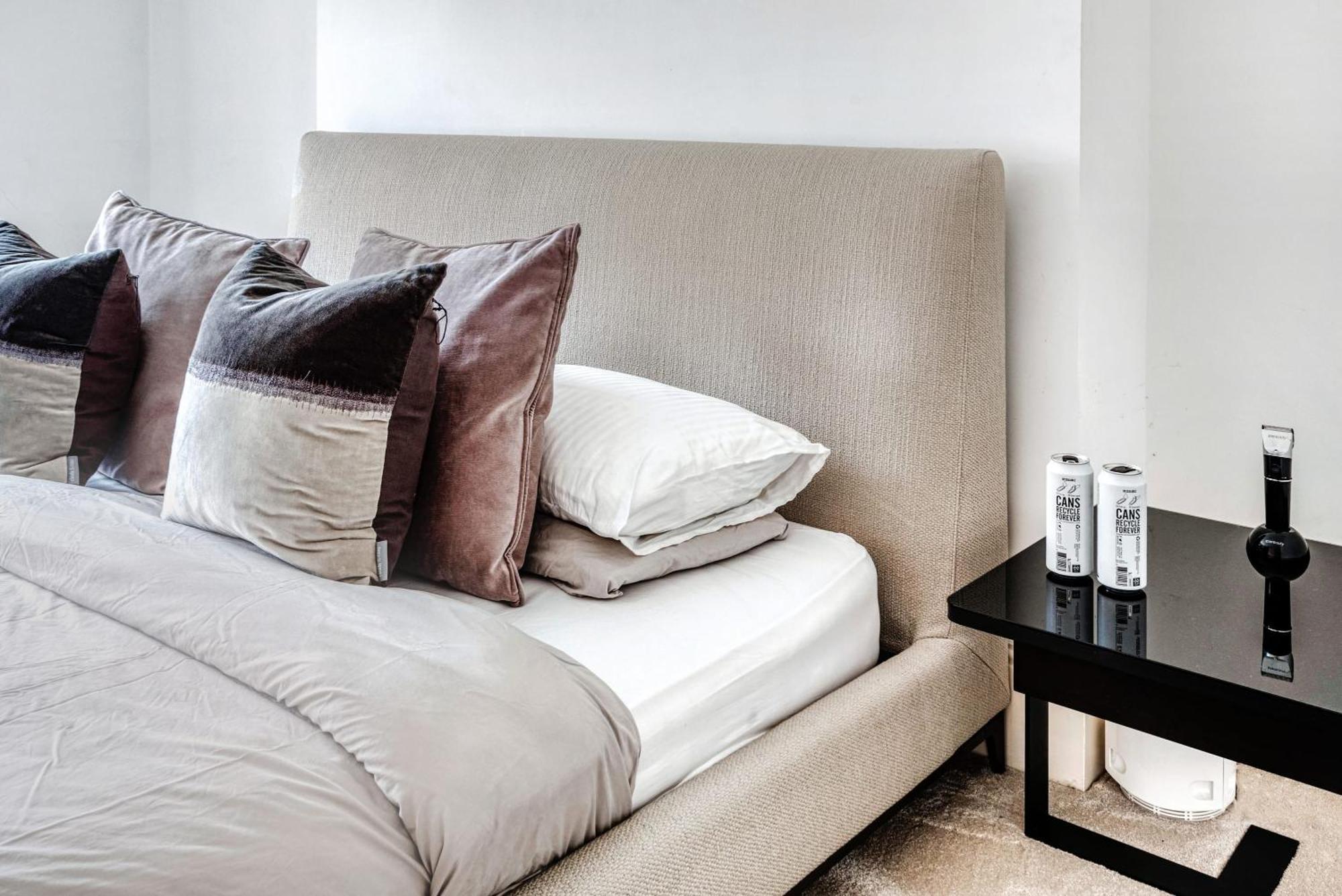 Apartment The King Of Spades London
