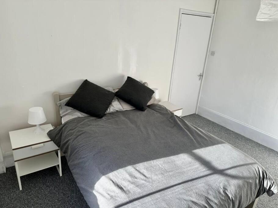 Apartment Chelsea Large 2 Bed 2 Bath Sydney Street Sw3