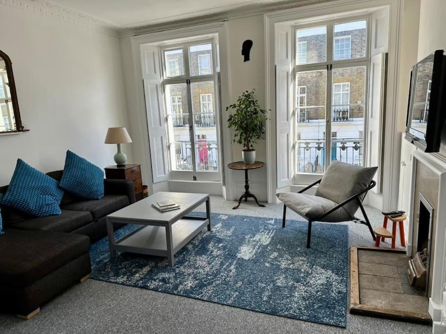 Apartment Chelsea Large 2 Bed 2 Bath Sydney Street Sw3