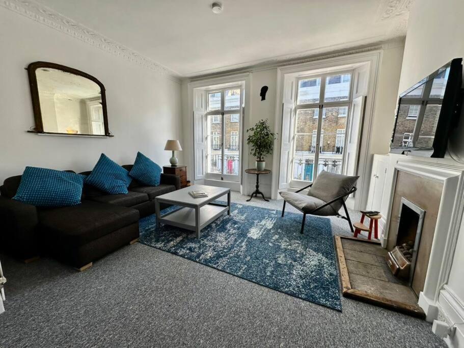 Apartment Chelsea Large 2 Bed 2 Bath Sydney Street Sw3 *