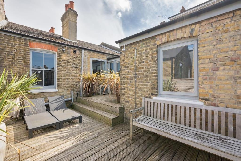 Iconic House In Wandsworth Ferienhaus London