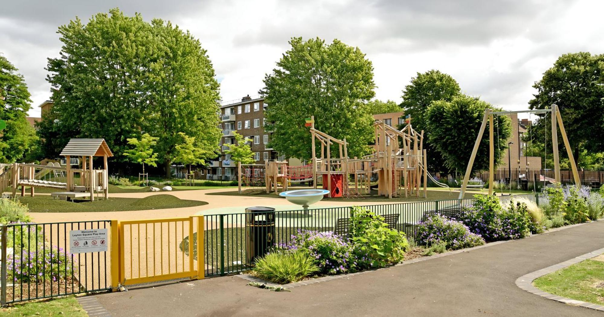 2-bedroom Thameside Getaway * Londen