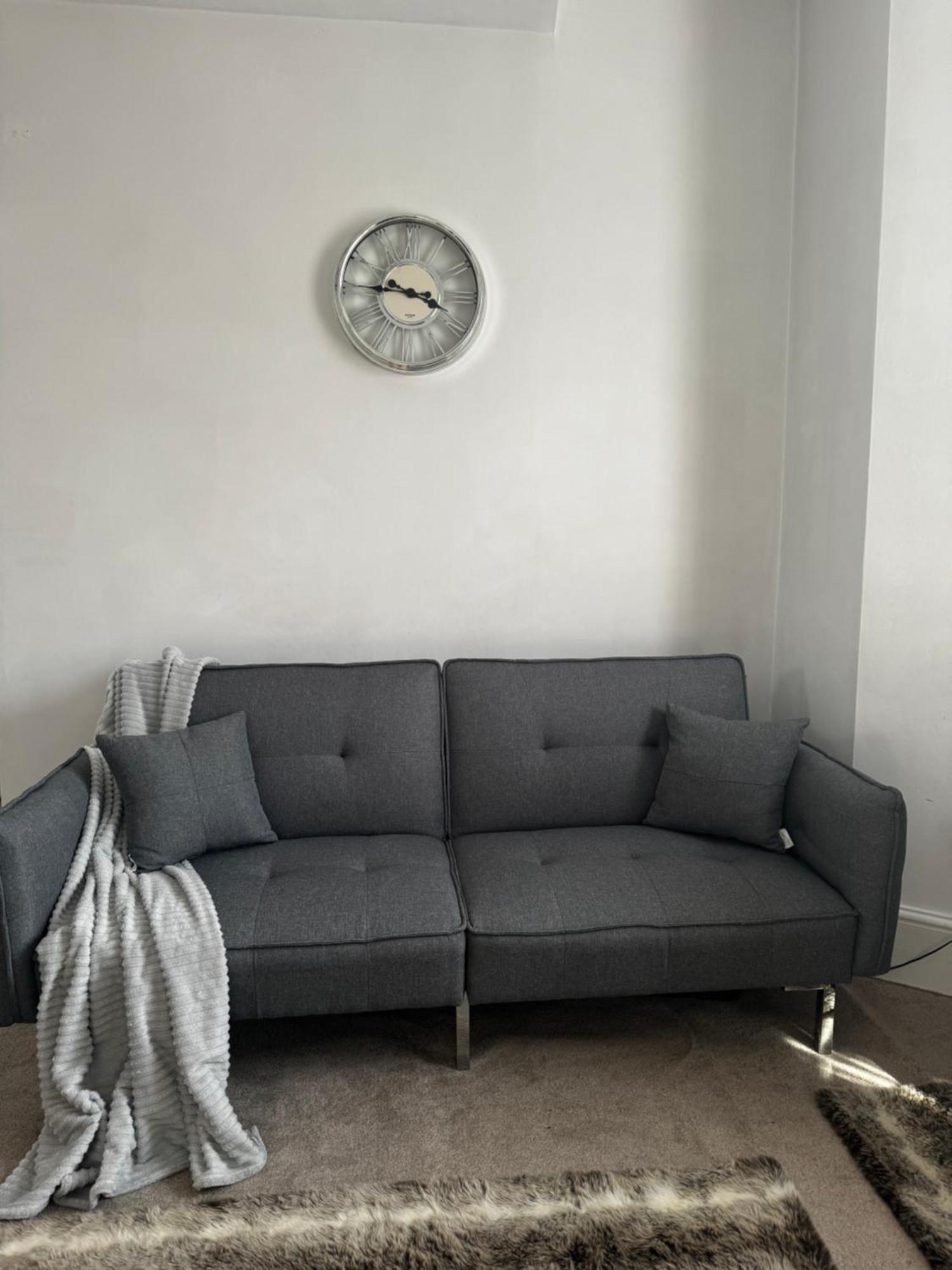 5 Min From Westfield, Stratford, , And Elizabeth Olympic Park With Free Netflix Londen