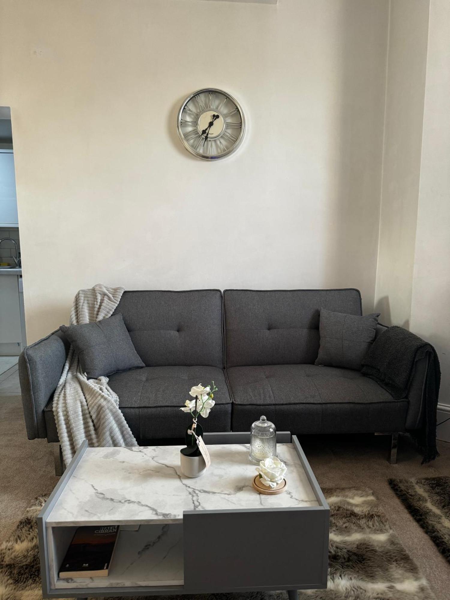5 Min From Westfield, Stratford, , And Elizabeth Olympic Park With Free Netflix Appartement