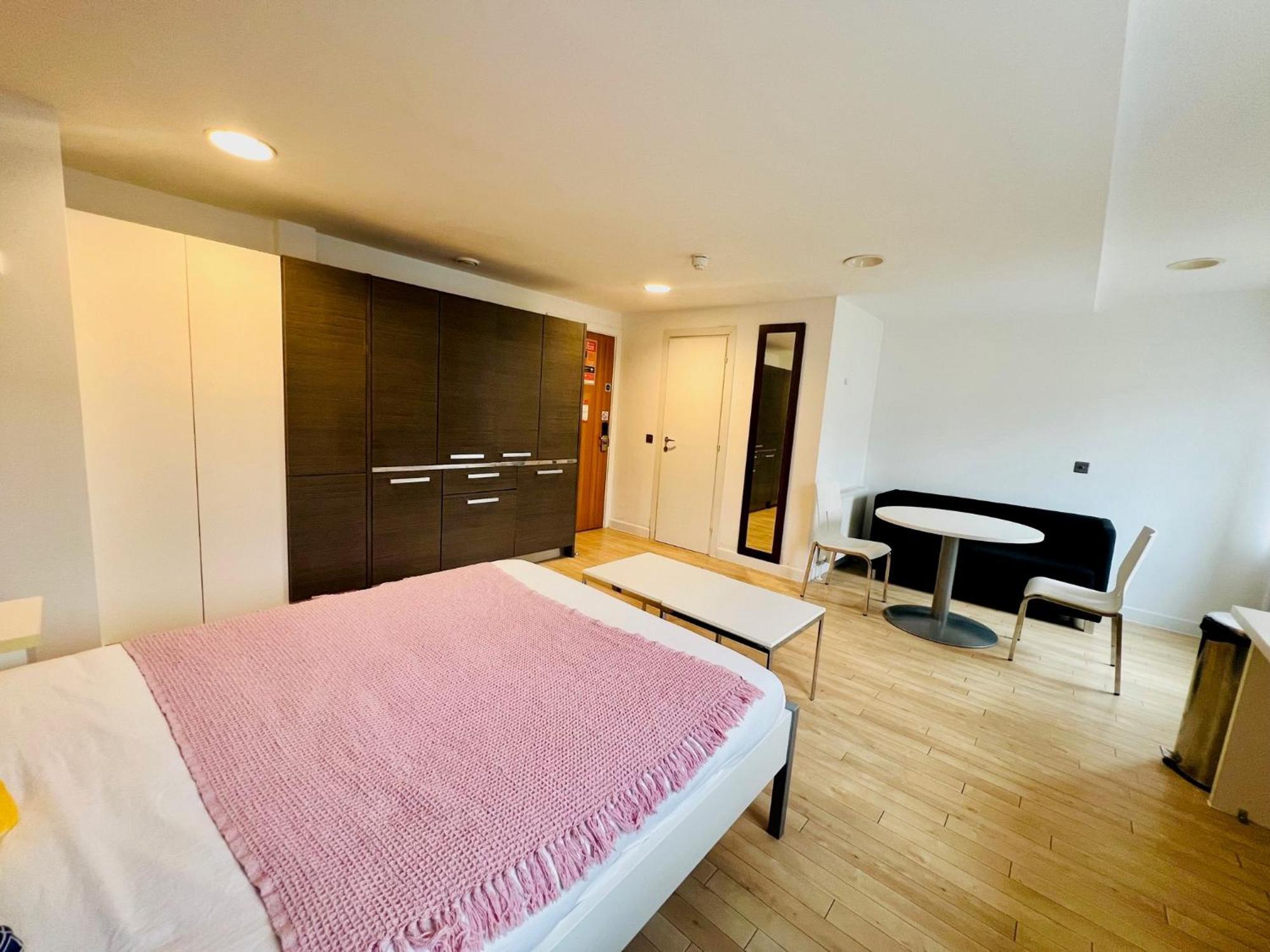 Apartment Stuhomes - Arundel House