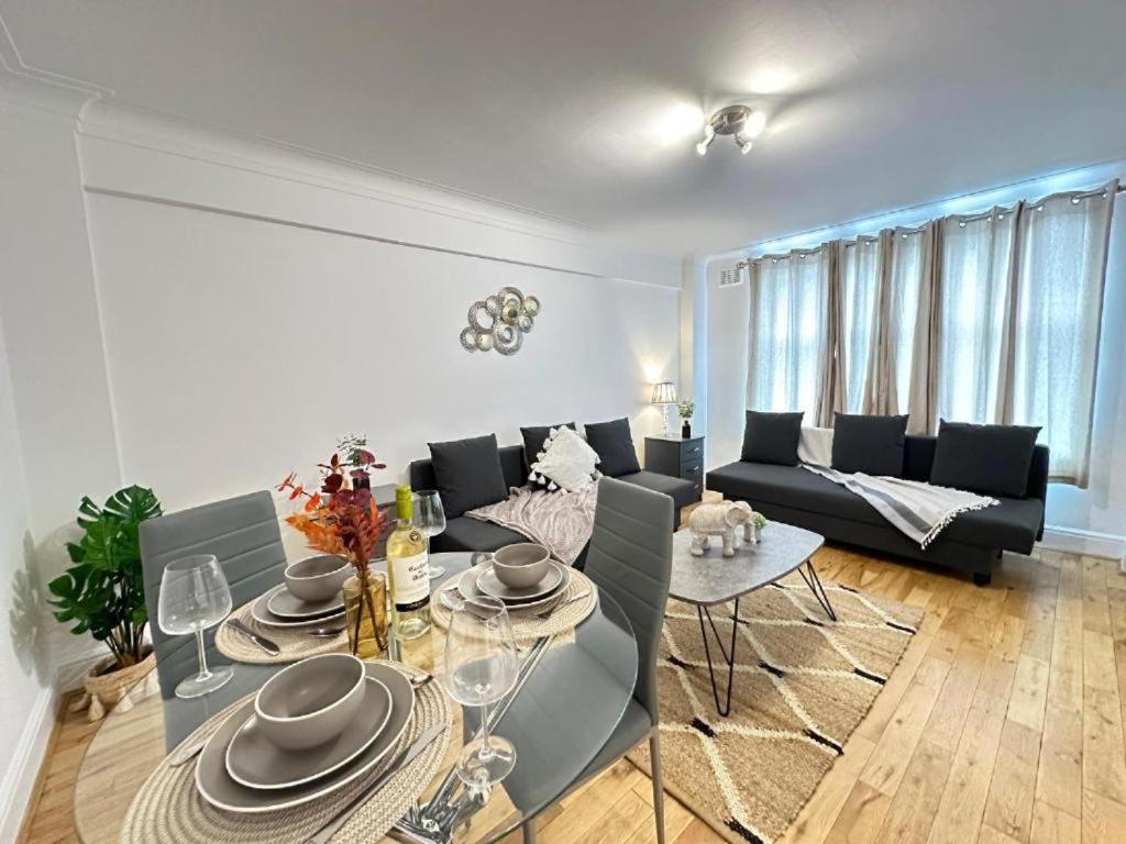 Beautiful Family Near Marble Arch London