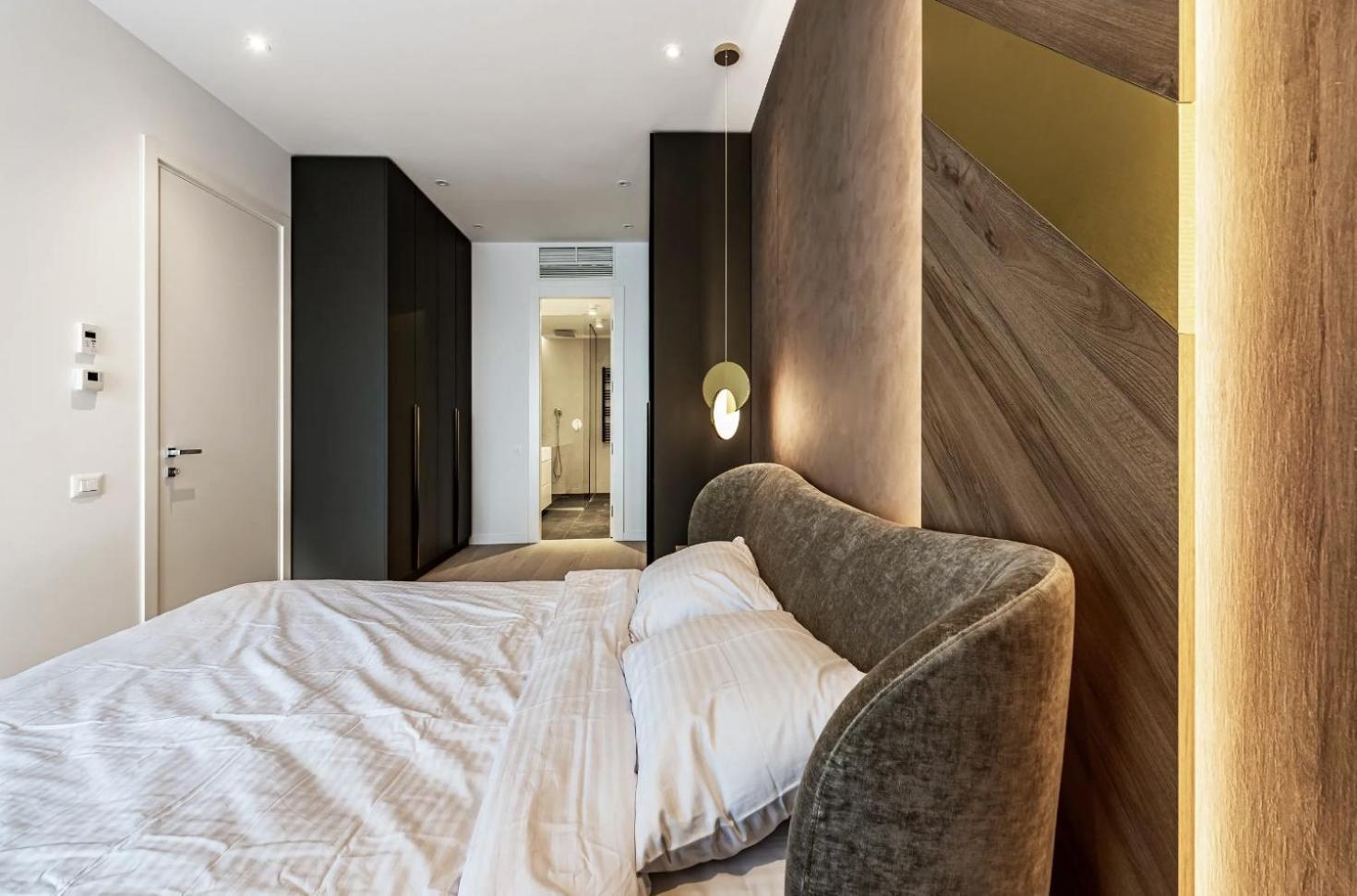 Lovely 4 Bdr Parking Apartment