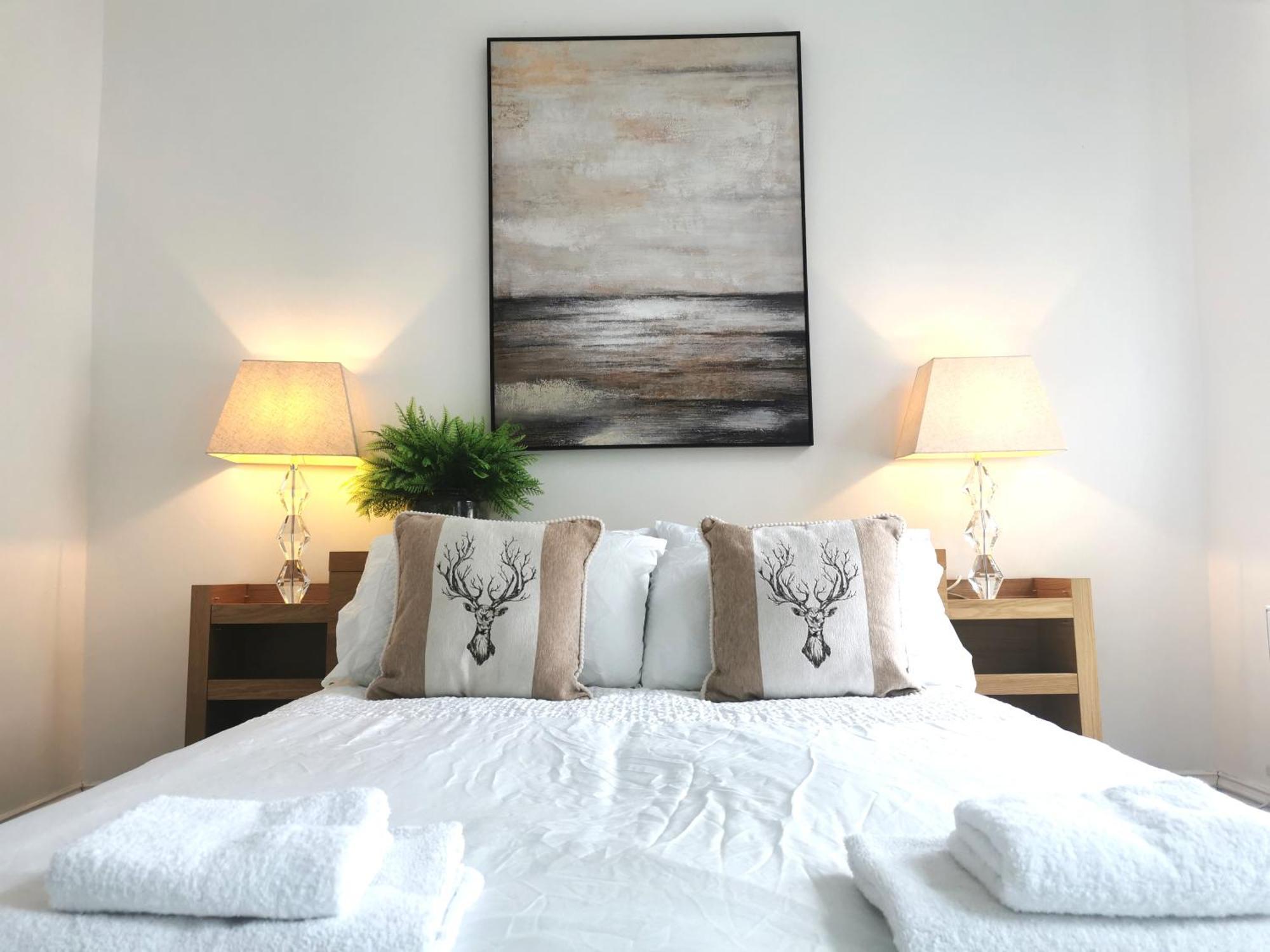 No 10 Spacious 2-bedroom House In Stratford With Parking For Up To Six Ferienhaus *