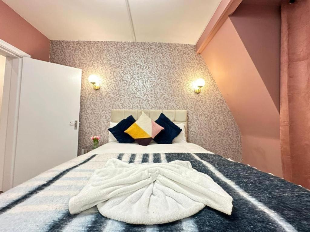 Three Bedroom Near Eye Londres