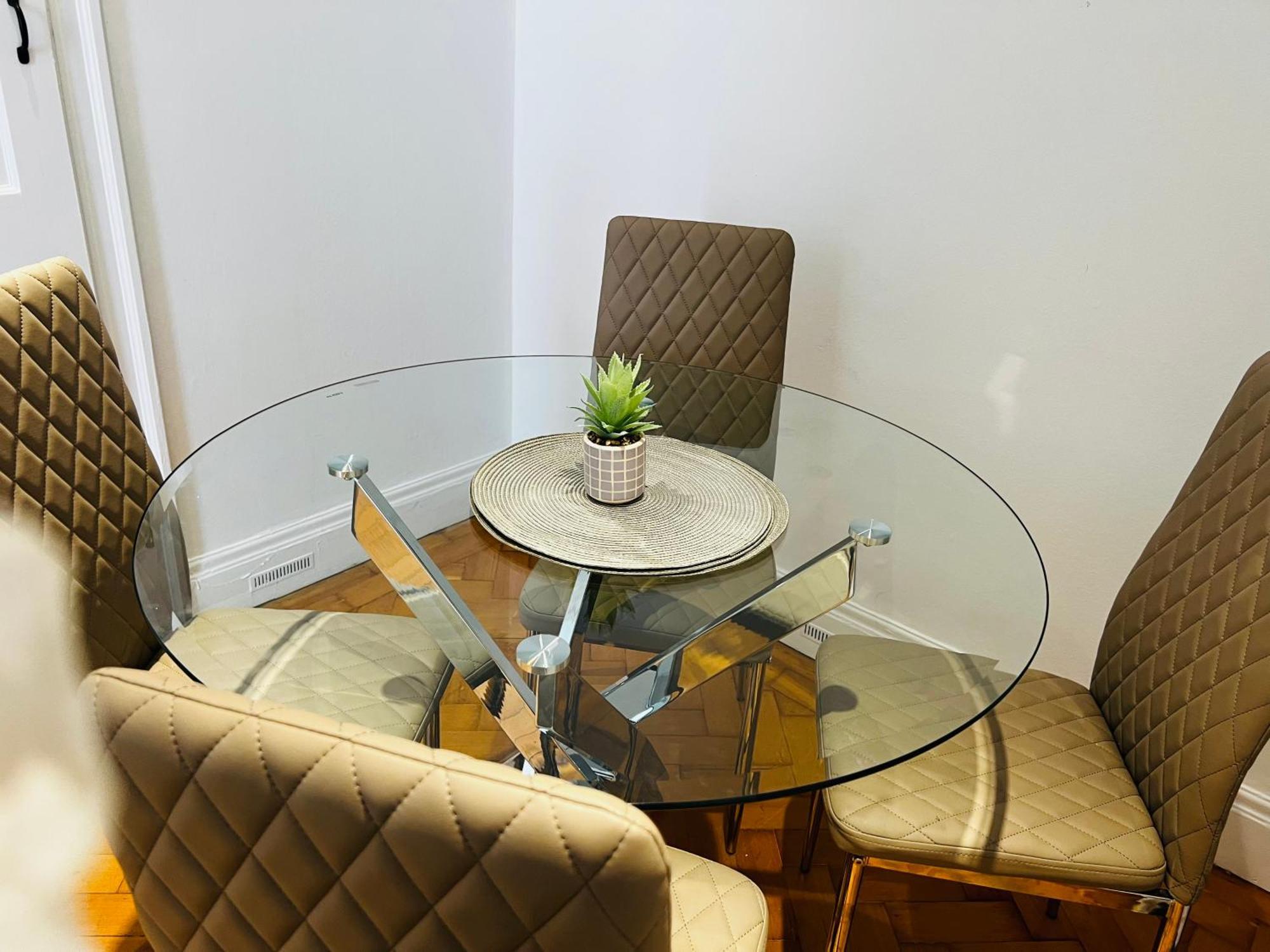 Lovely Apartment- Long Stayer Welcome