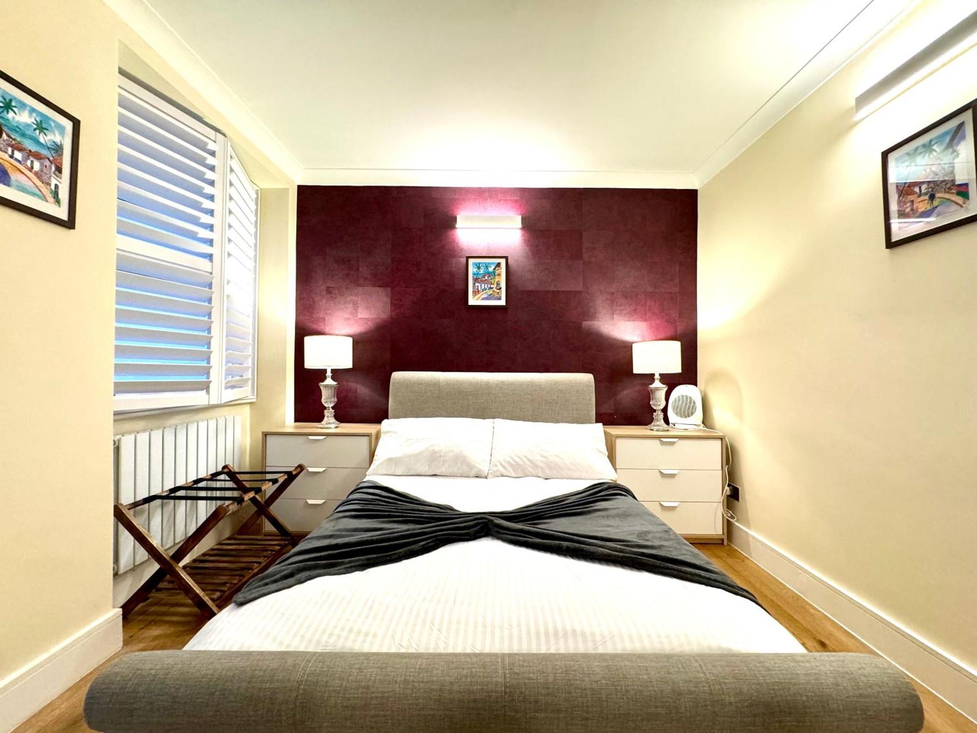 2 Bedroom In *