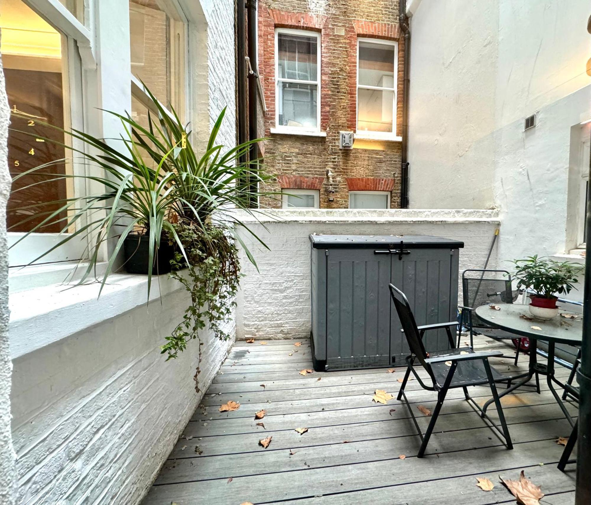 2 Bedroom In *