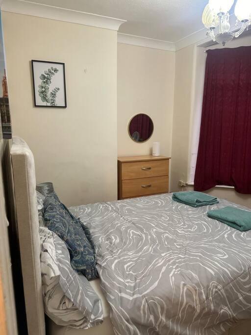 Apartment Amazing Wood Street Ground Floor Flat A