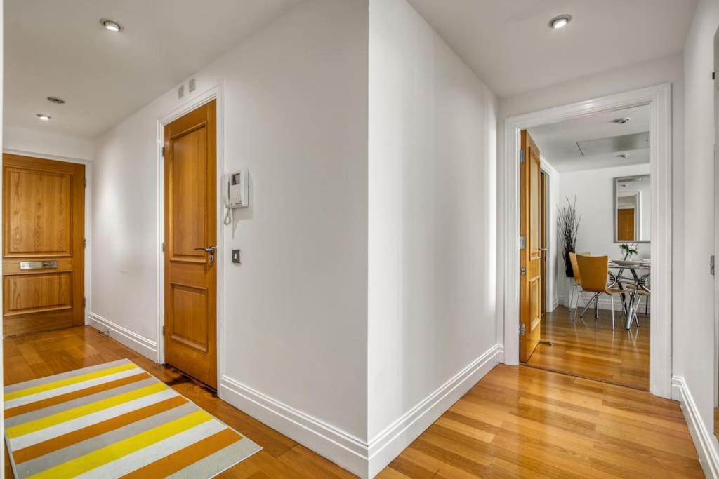 Luxury Living In Paddington, Leilighet *