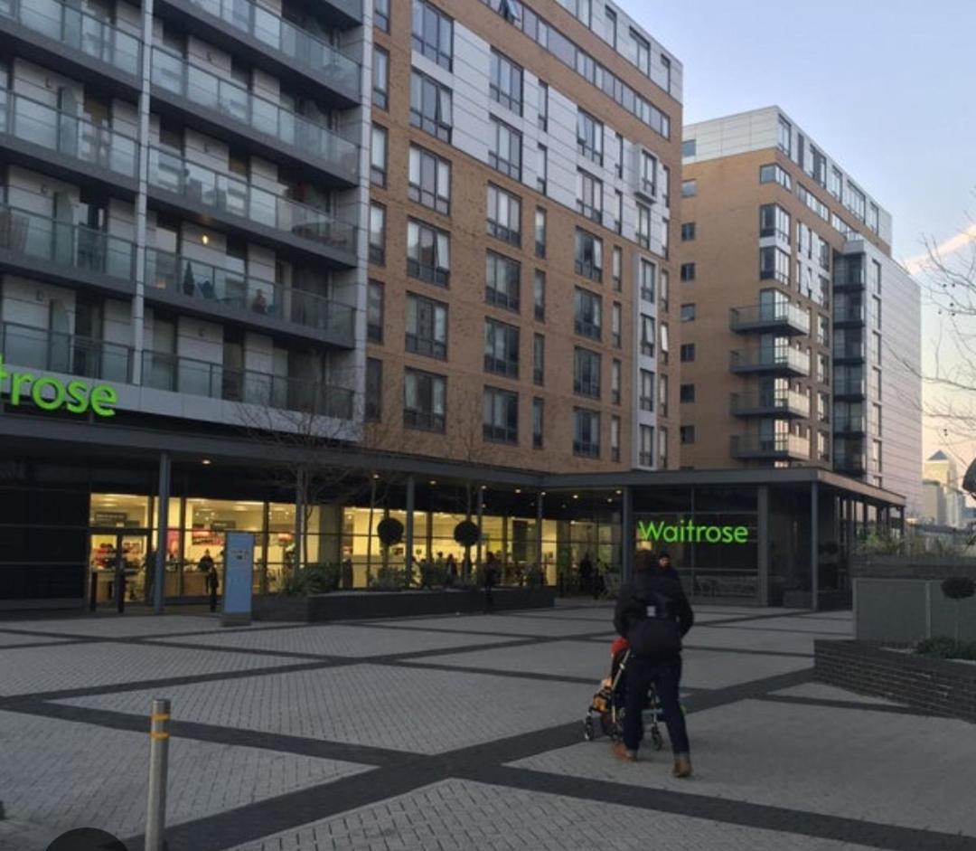 In Flat With Stunning Thames River View Privatunterkunft London