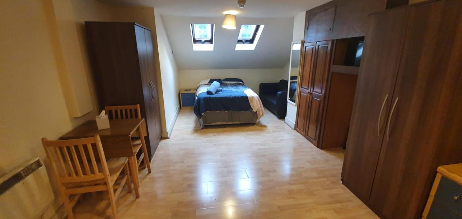 St Pauls Studio 24