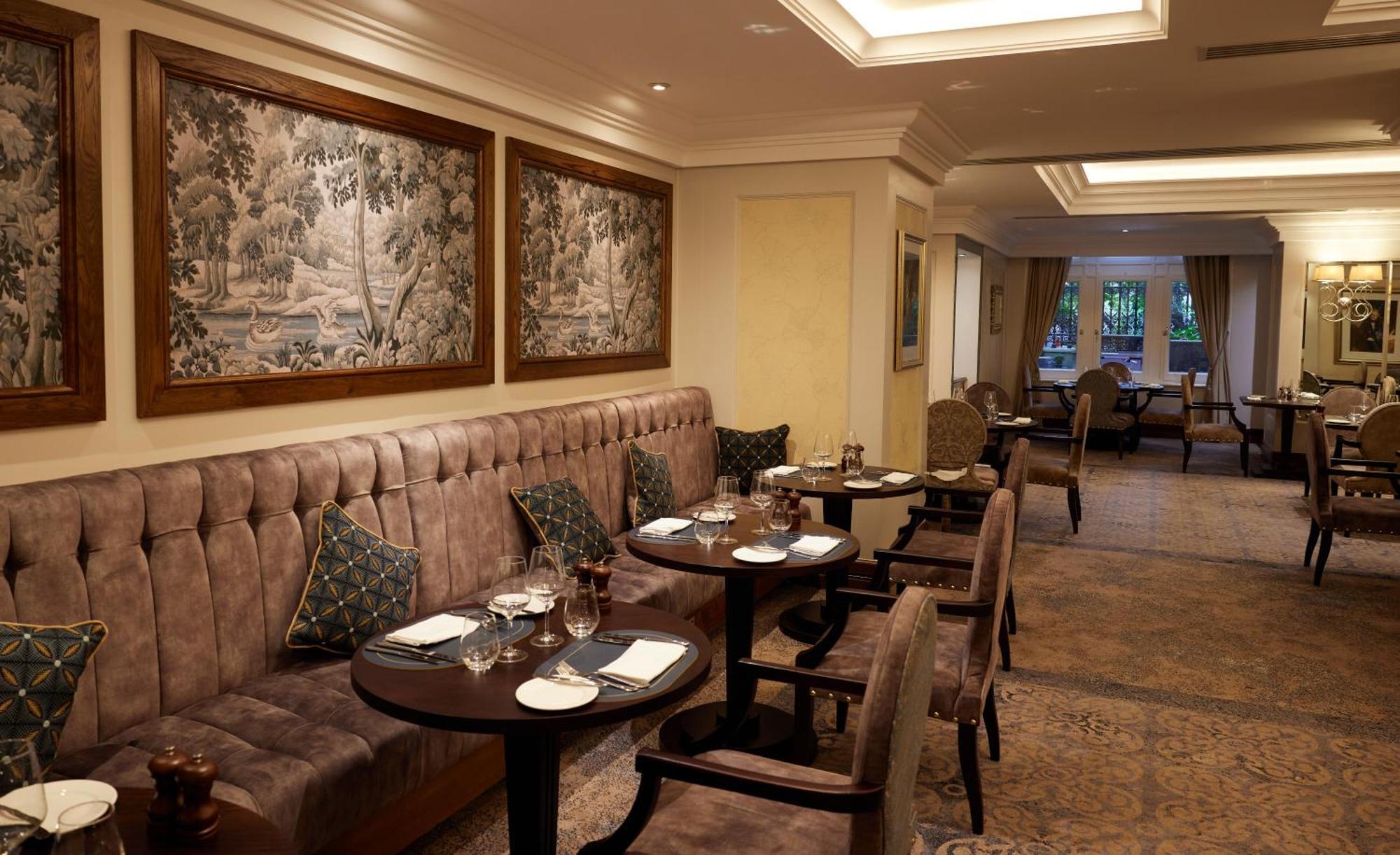 The Royal Horseguards Hotel, Hotel