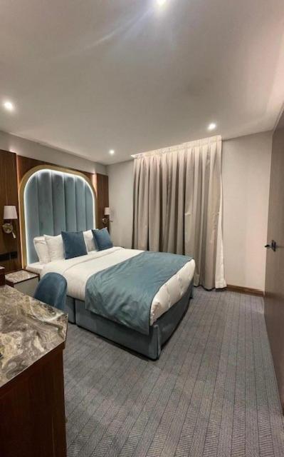 St Mark's - Merit 4* London
