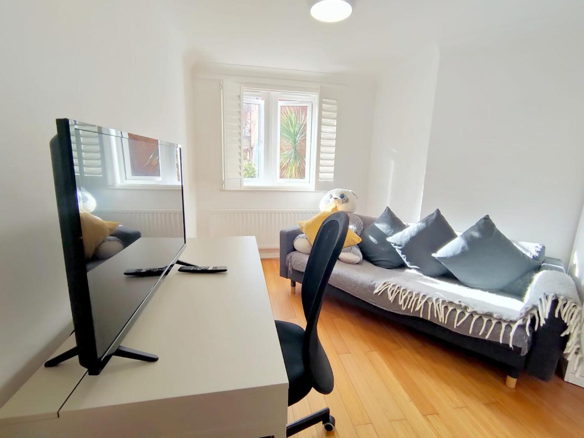 Spacious 3-bed Cosy Flat In Westminster Leilighet *