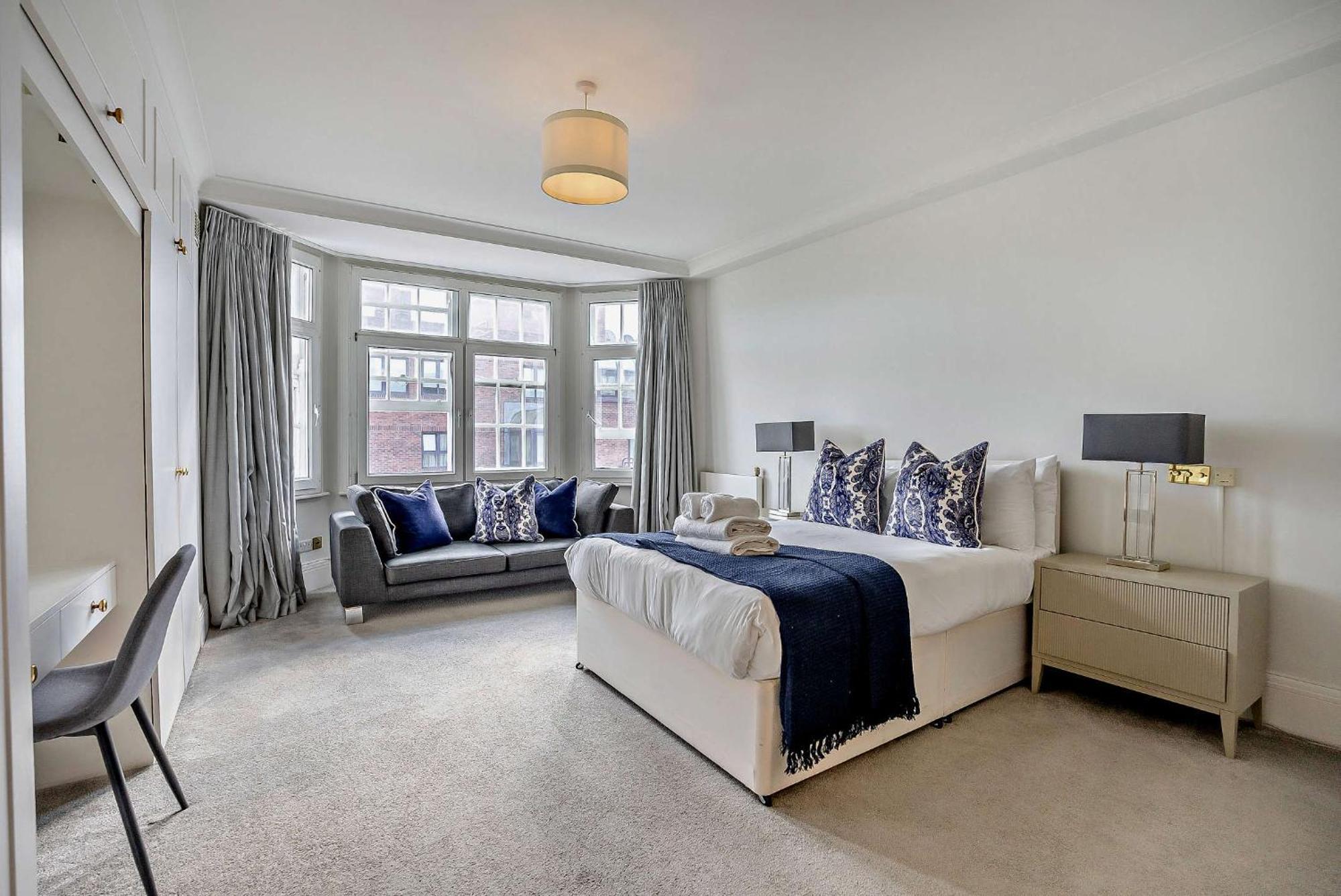 Regents Park Apartment