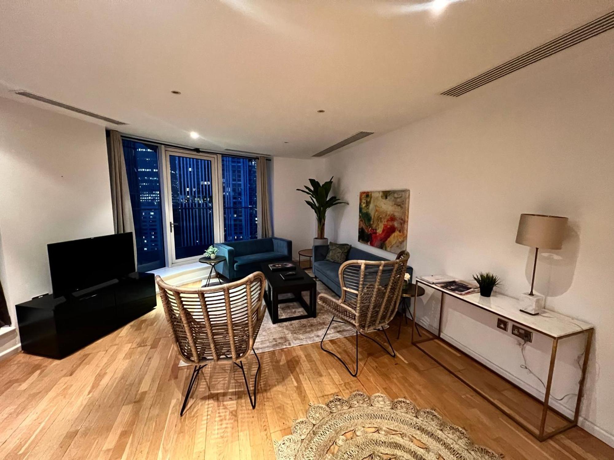 Panoramic View In Canary Wharf Penthouse Leilighet