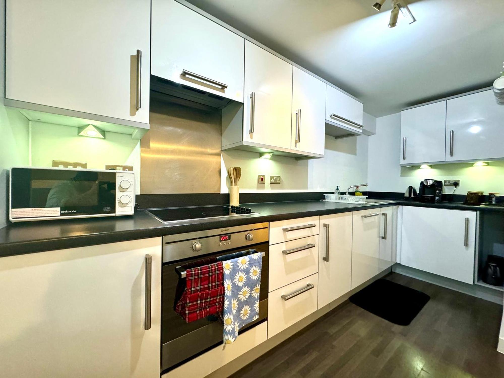 Marble Arch By Al Faisal Apartment *