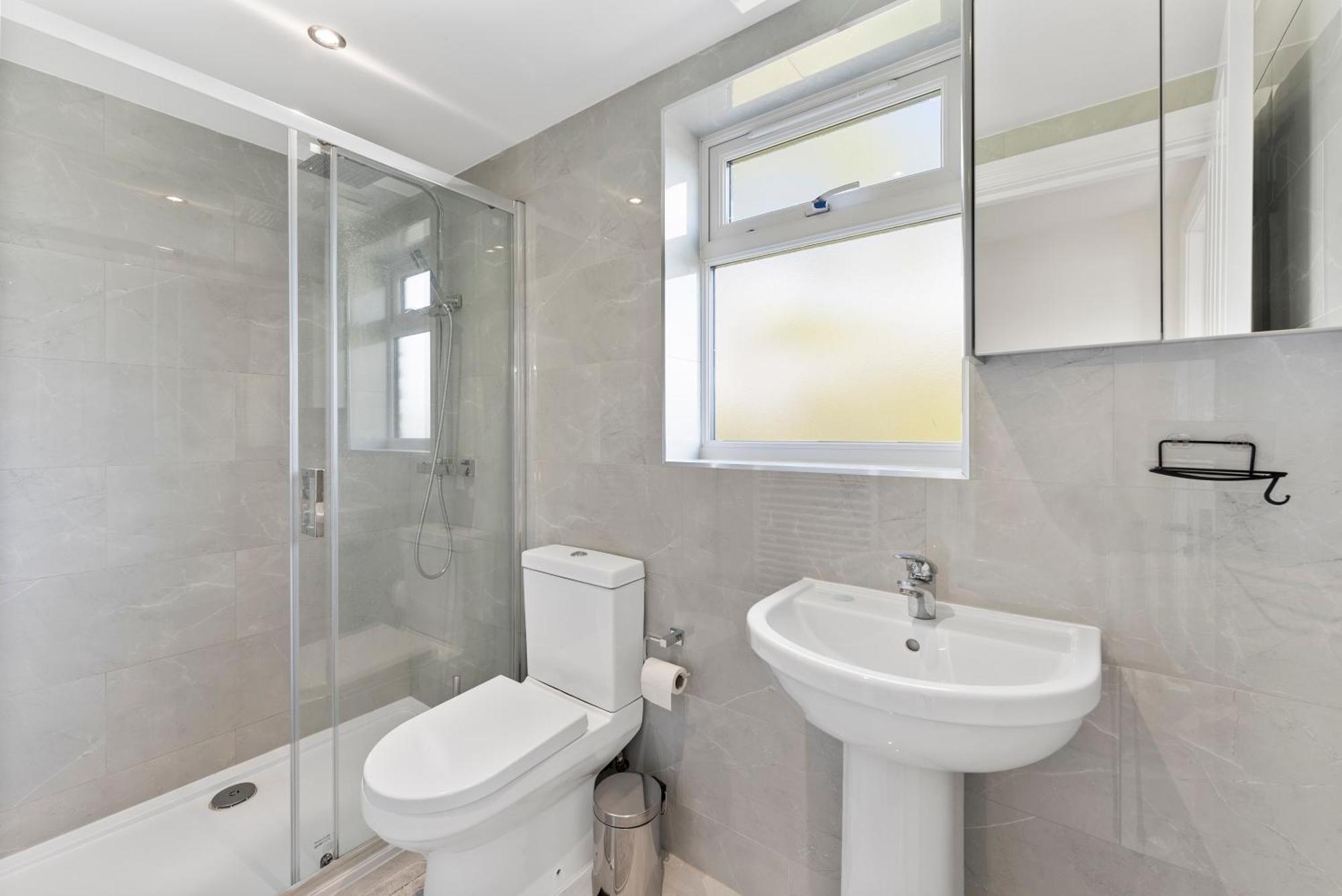 Stylish Wembley Gem - Parking -sleeps 14 London