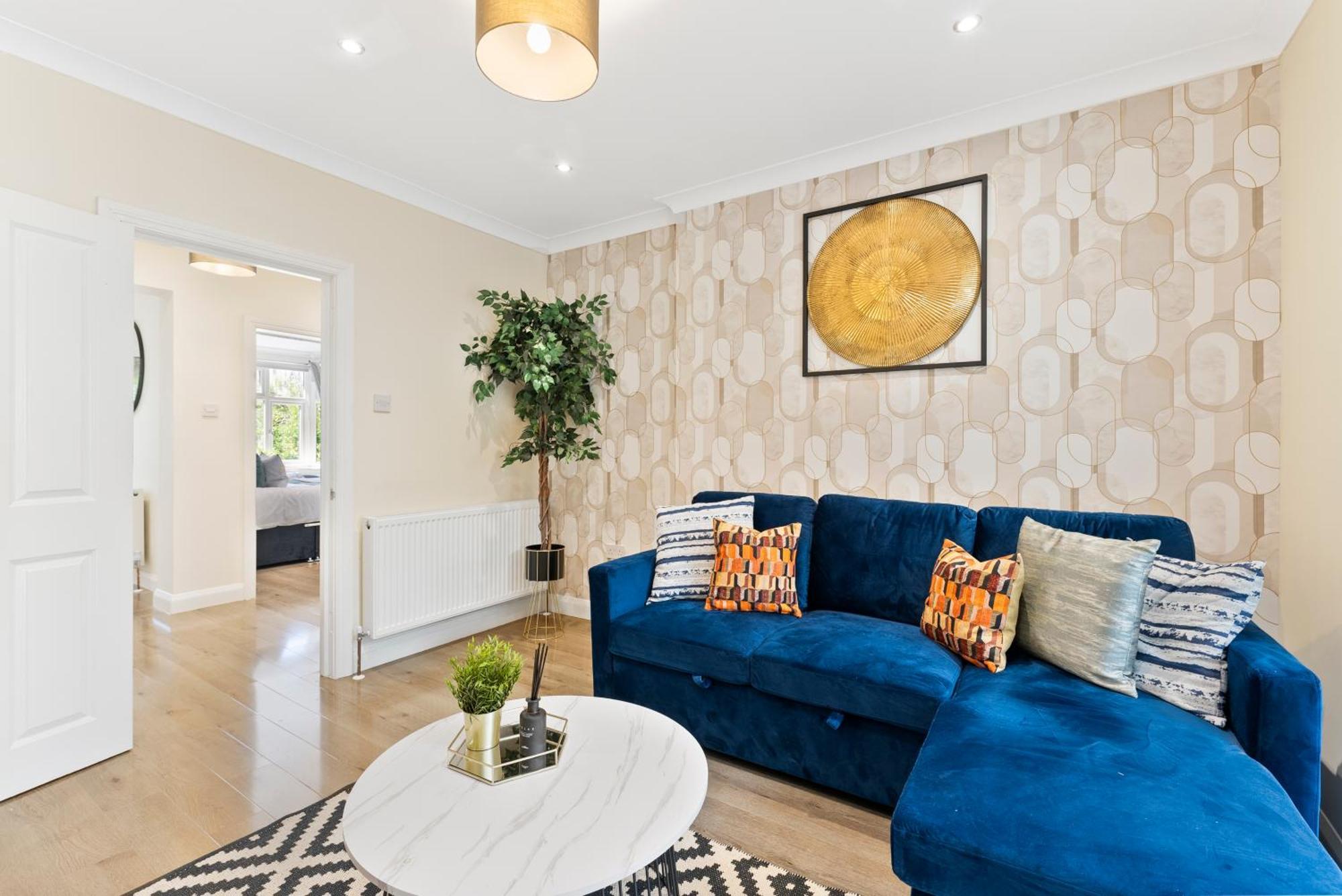 Stylish Wembley Gem - Parking -sleeps 14 * London