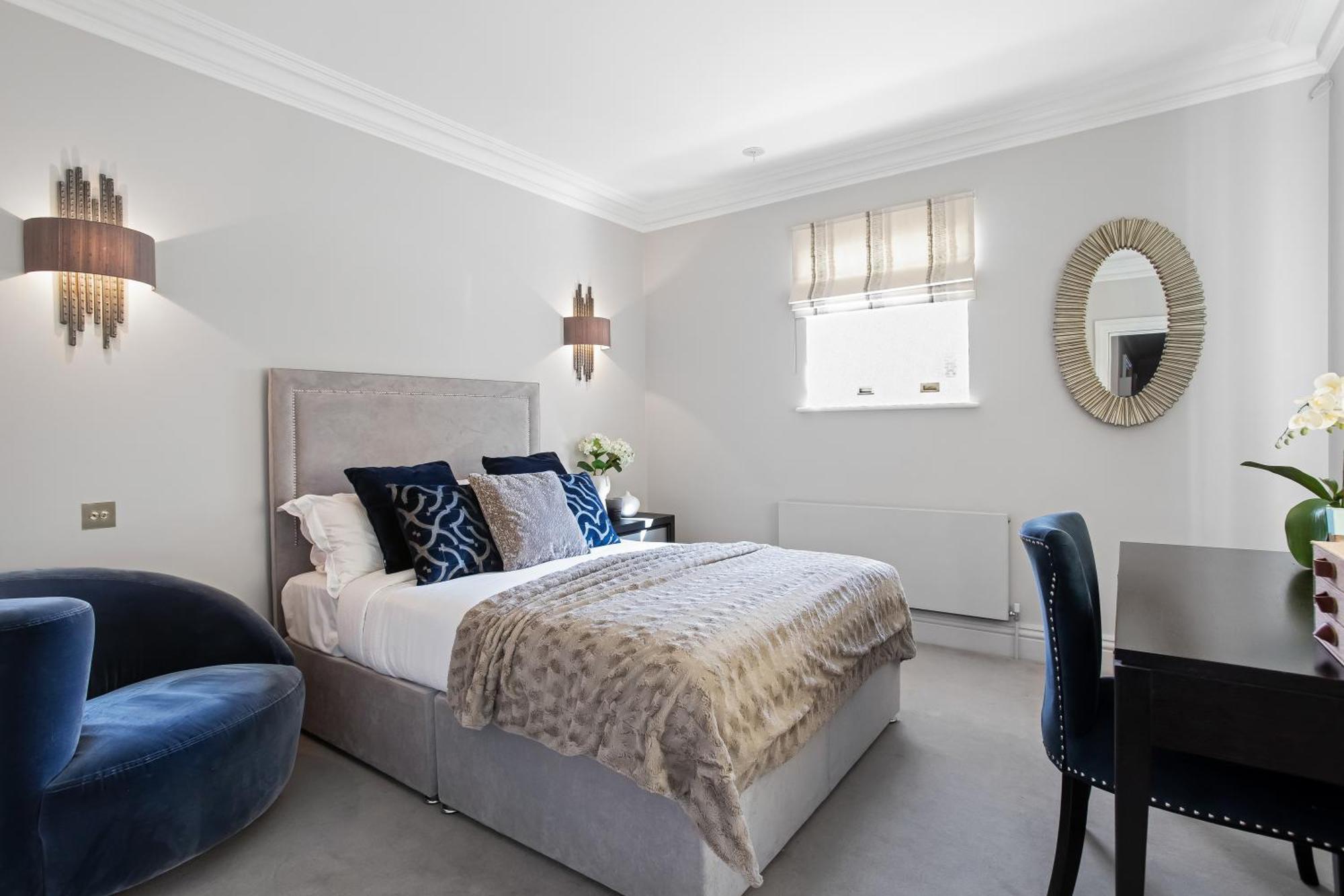 Luxurious Penthouse - Hyde Park- Air Con